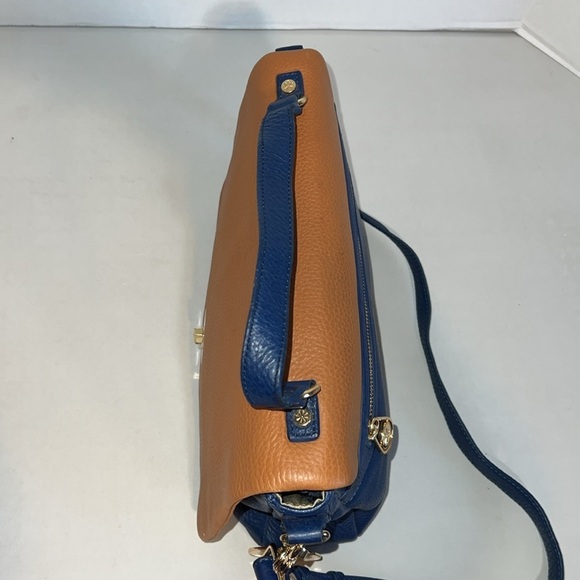 Isaac Mizrahi Tan and Navy Crossbody Bag Minimalist - Picture 7 of 17